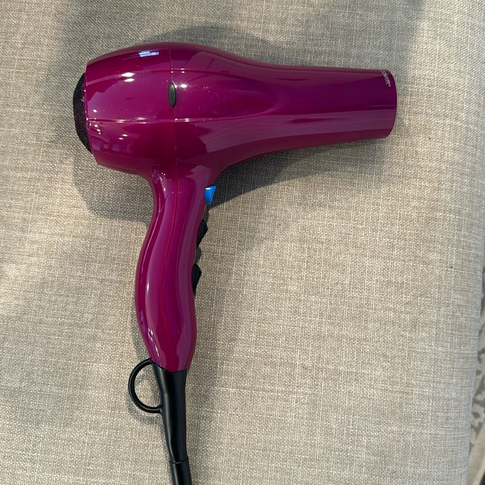Con Air Infinity Pro Blow Dryer Video Posted